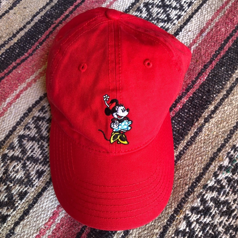 NWT Minnie Mouse Adjustable Embroidered Hat